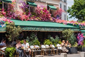 quiet restaurant in Paris without tourists